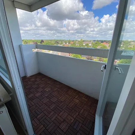 Weitblick Apartment Direkt Am Park Mit Kostenlosem Parkplatz Bremerhaven Exterior photo